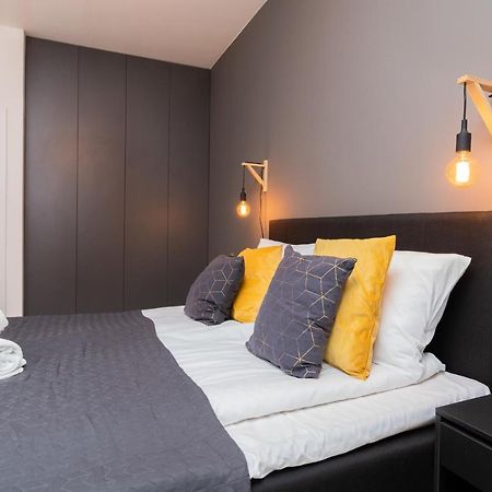 Rajska 8 Apartments Old Town Gdansk By Renters Prestige ภายนอก รูปภาพ